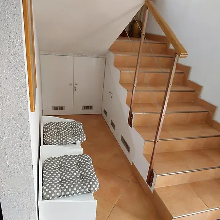 Vemini Semesterbostad